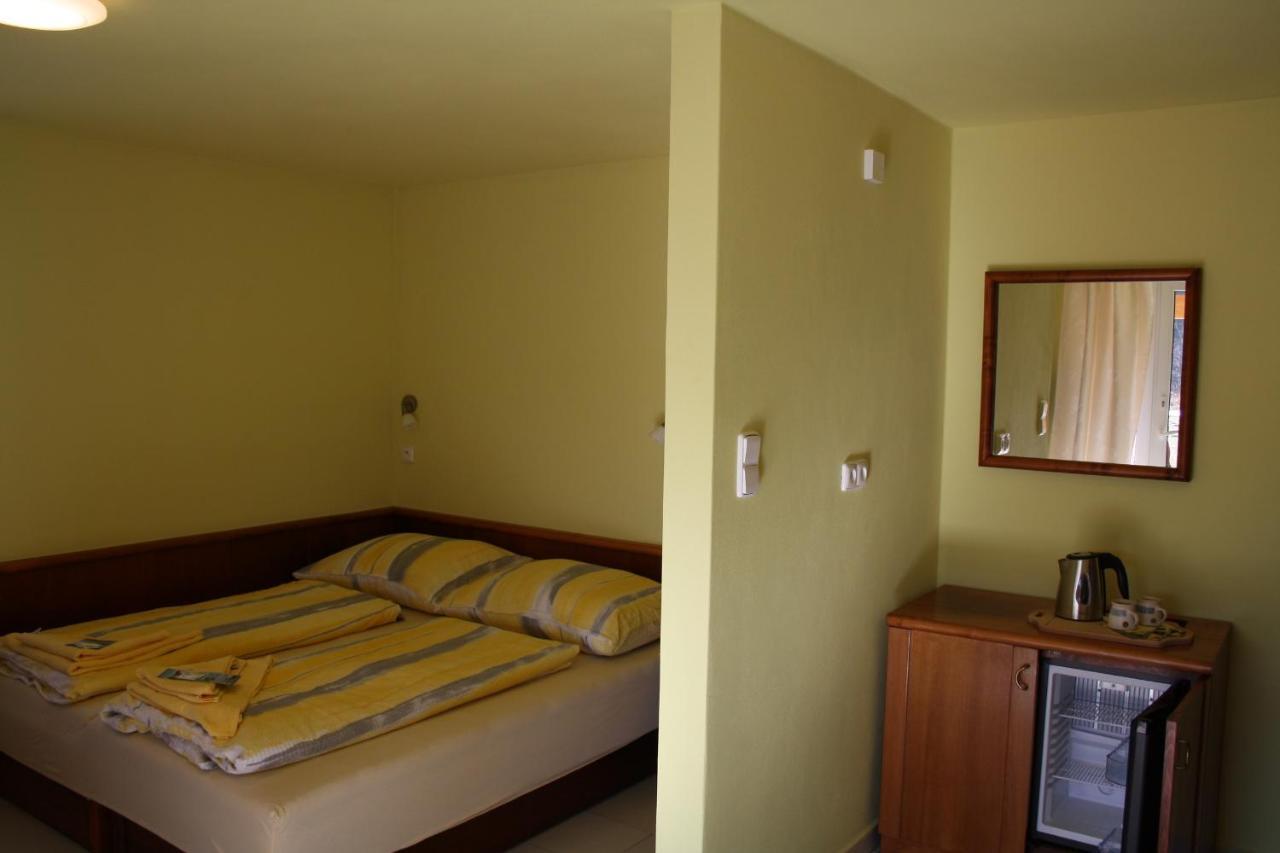 Penzion Kaminek Nové Hrady Exterior foto