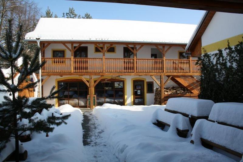 Penzion Kaminek Nové Hrady Exterior foto